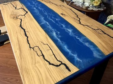 Умілець з Волині виготовляє дизайнерські меблі та предмети інтер'єру. ФОТО