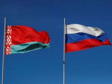 Лукашенко прокоментував інформацію про плани РФ щодо поглинання Білорусі