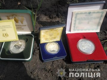 На Волині злодій виніс із будинку сейф з колекційними монетами