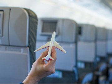 Для українців відкриті уже 14 країн: що необхідно для в'їзду