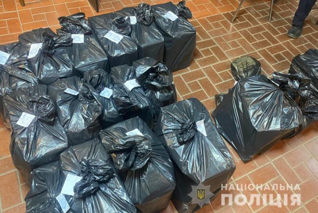 У Луцьку в районі ЛПЗ викрили підпільне казино. ФОТО