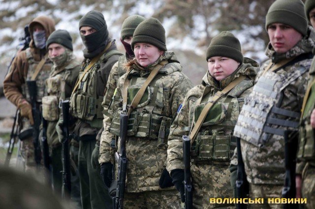 У Луцьку фінські інструктори навчають нацгвардійців, прикордонників та курсантів. ФОТО