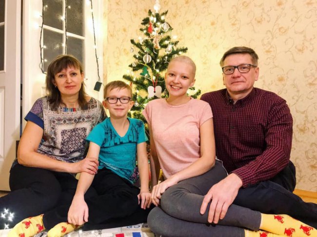 Онкохвора Мар'яна Пархом'юк показала, як святкує Різдво. ФОТО