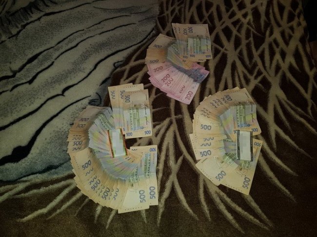 Правоохоронці викрили банду, яка здійснювала вандалізм на Волині