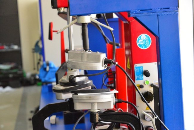 Вибираємо вулканізатор: поради власникам СТО*