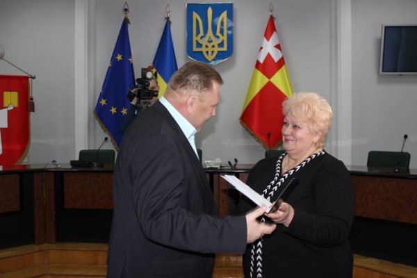 У Луцьку працівникам житлово-комунального господарства вручили грамоти. ФОТО