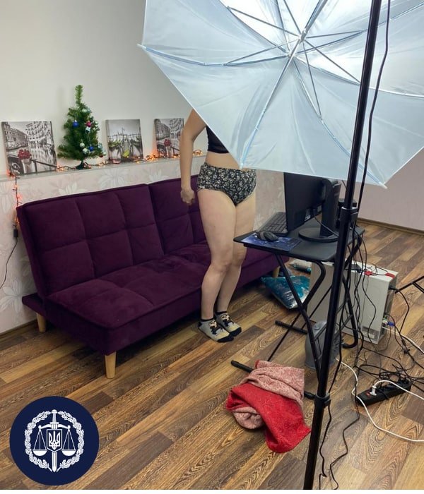 У Кропивницькому, Черкасах та Кривому Розі викрили мережу порностудій