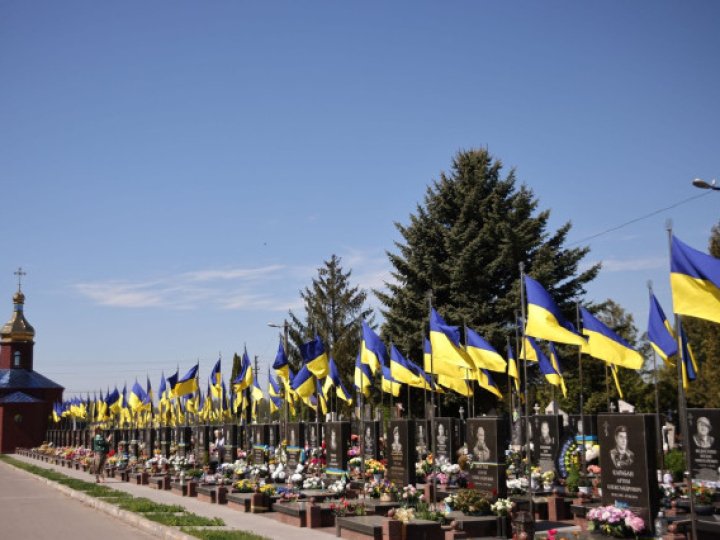 Скільки могил на кладовищі в Гаразджі і хто там спочиває