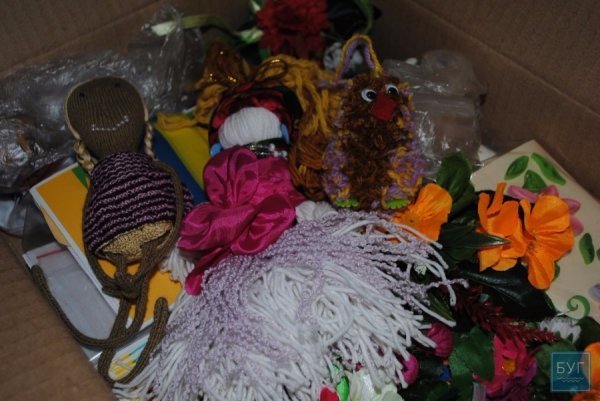 Великодні гостинці поїхали з Володимира-Волинського на передову. ФОТО