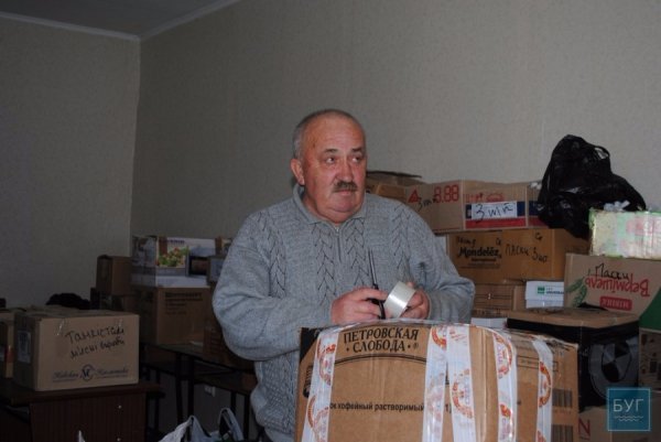 Великодні гостинці поїхали з Володимира-Волинського на передову. ФОТО