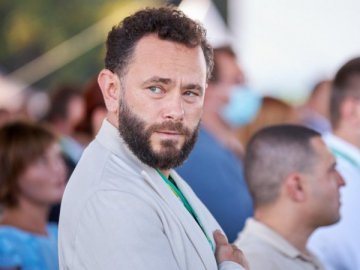 СБУ і ДБР обшукують нардепа Дубінського, який під приводом лікування батька виїхав за кордон