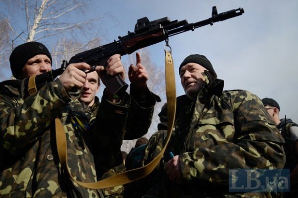 Перші добровольці Нацгвардії вирушили на навчання. ФОТО. ВІДЕО