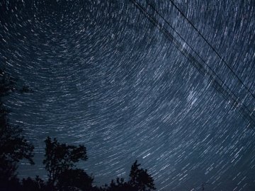 Фотограф з Волині зазнімкував неймовірний зорепад. ФОТО