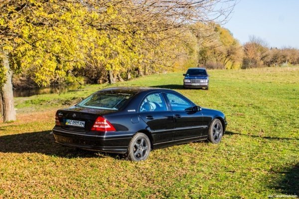 «Mercedes-тусовка» в Луцьку. ФОТО 