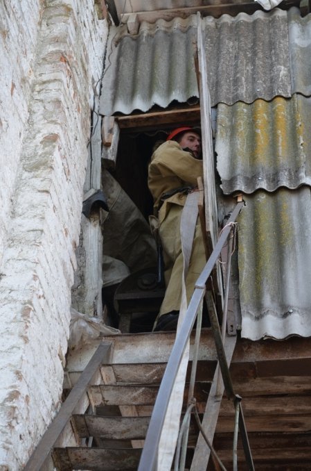 На Волині рятувальники вчилися гасити пожежу на хлібзаводі. ФОТО