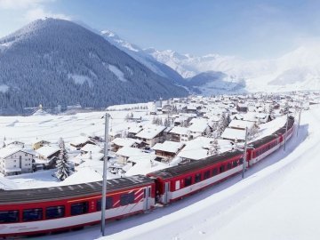 «Укрзалізниця» запровадила додаткові потяги на новорічні свята