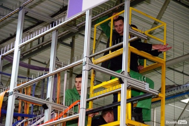 Нагорода – для найкращих: на заводі «Кромберг енд Шуберт» влаштували грандіозне вручення «Оскарів». ФОТО