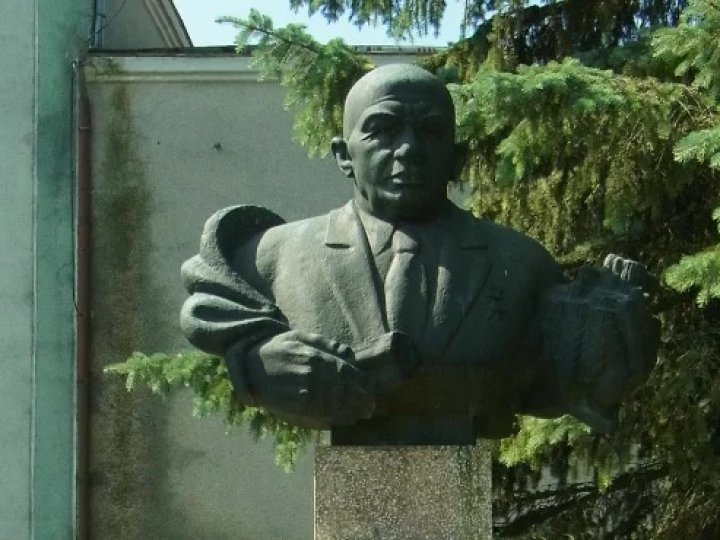Як на Волині декомунізують пам’ятки і хто за це платить