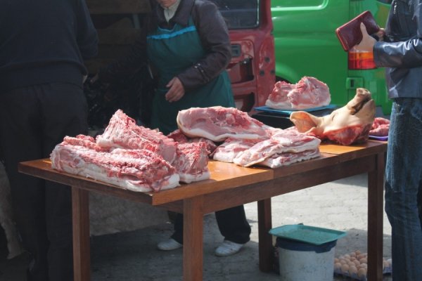 Передвеликодній ярмарок в Луцьку. ФОТО