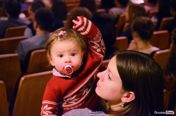 Польський джазовий гурт заспівав у Луцьку колядки.ФОТО