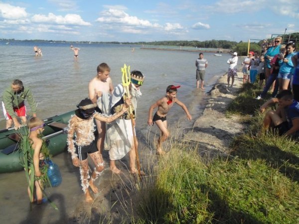На Світязі для дітей провели «Свято Нептуна». ФОТО