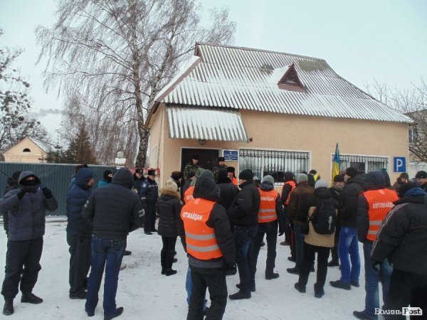 Автомайдан перевірив військову базу під Ковелем. ФОТО. ВІДЕО
