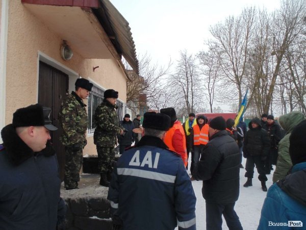 Автомайдан перевірив військову базу під Ковелем. ФОТО. ВІДЕО