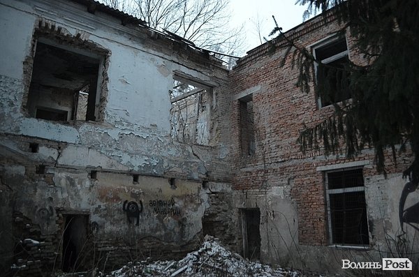 Закинутий луцький будинок XVIII століття. ФОТО