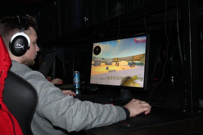 Студенти двох найбільших вишів Волині «рубалися» у «Counter-Strike». ФОТО