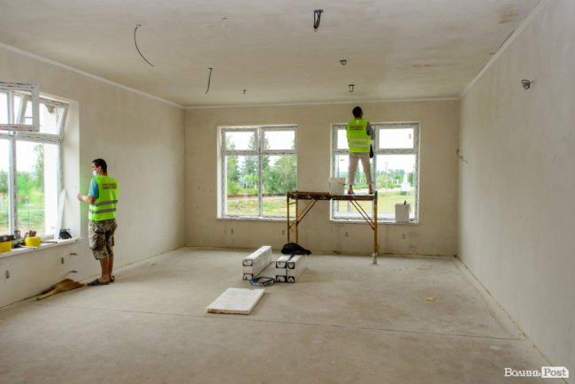 «Є велика мета зробити об’єкт показовим»: міністр оглянув новий дитячий садок у селі Крупа. ФОТО