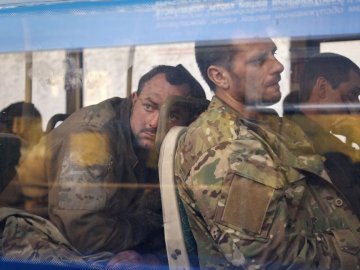 Українців просять не ускладнювати процес визволення бійців «Азову» та не вірити Росії