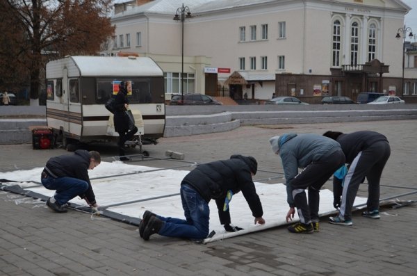 Луцький Євромайдан: люди виходять на віче