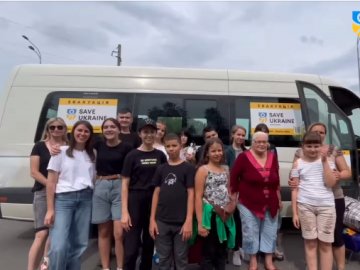 В Україну повернули 10 дітей, яких депортувала росія: їх зустріли на Волині. ВІДЕО