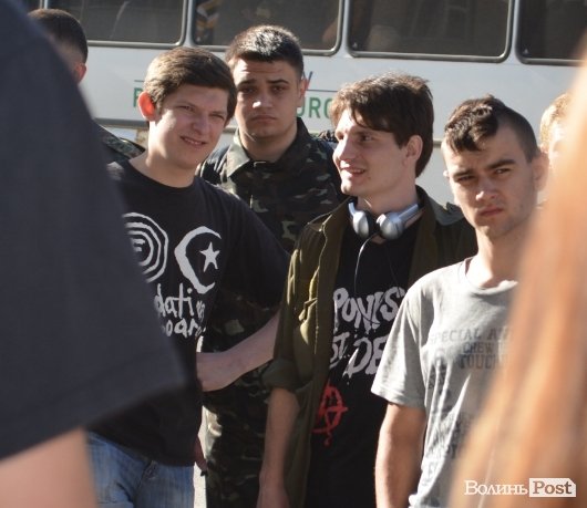 Дві сотні юнаків і дівчат «зникли» у волинських лісах на три дні. ФОТО. ВІДЕО