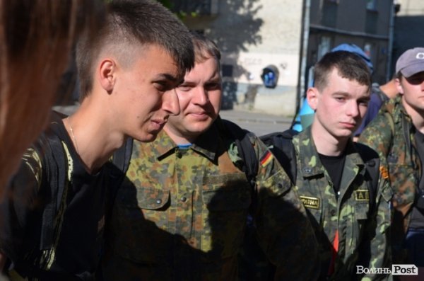 Дві сотні юнаків і дівчат «зникли» у волинських лісах на три дні. ФОТО. ВІДЕО