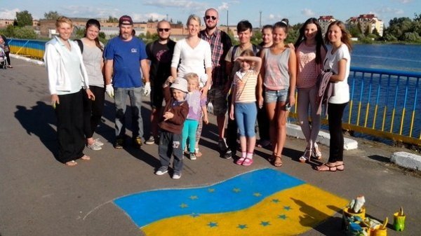 У Ковелі розфарбували міст. ФОТО