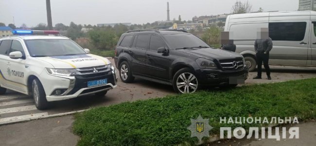 Причетні щонайменше до 18 випадків: двоє волинян розраховувалися у магазинах фальшивими грошима. ФОТО