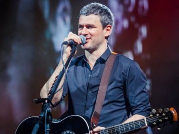 До Луцька з концертом їде Арсен Мірзоян: виручені гроші співак віддасть хлопчику без ока