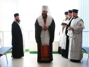 Митрополит Михаїл освятив перинатальний центр у Луцьку. ФОТО