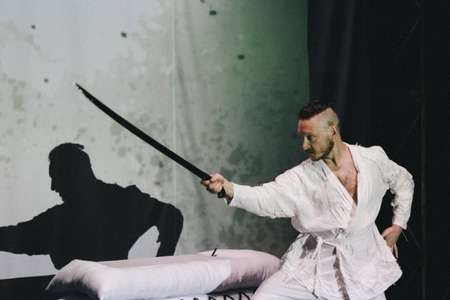 Які вистави в Луцьку можна буде побачити за «ковідну тисячу» у театрі «Гармидер»