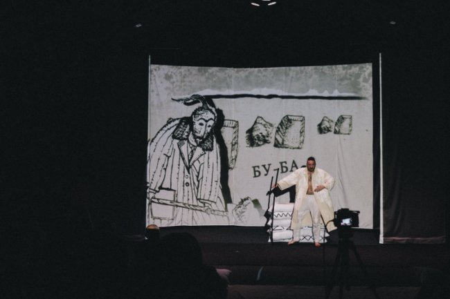 Які вистави в Луцьку можна буде побачити за «ковідну тисячу» у театрі «Гармидер»