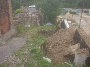 У Луцьку поблизу будівництва утворилося провалля