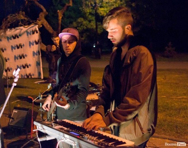 Вуличний концерт у центрі Луцька. ФОТО