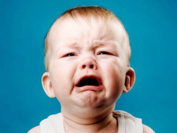 На Волині батько лишив 3-річну дитину вдома та пішов святкувати