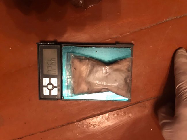 Перевозив у машині та зберігав удома: у волинянина знайшли психотропи. ФОТО