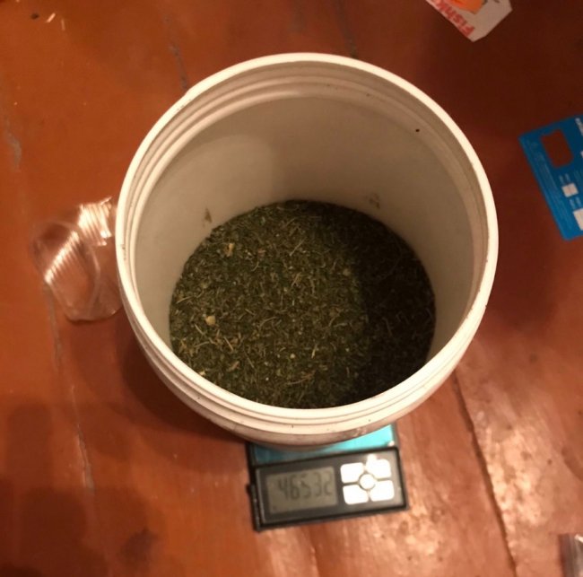 Перевозив у машині та зберігав удома: у волинянина знайшли психотропи. ФОТО