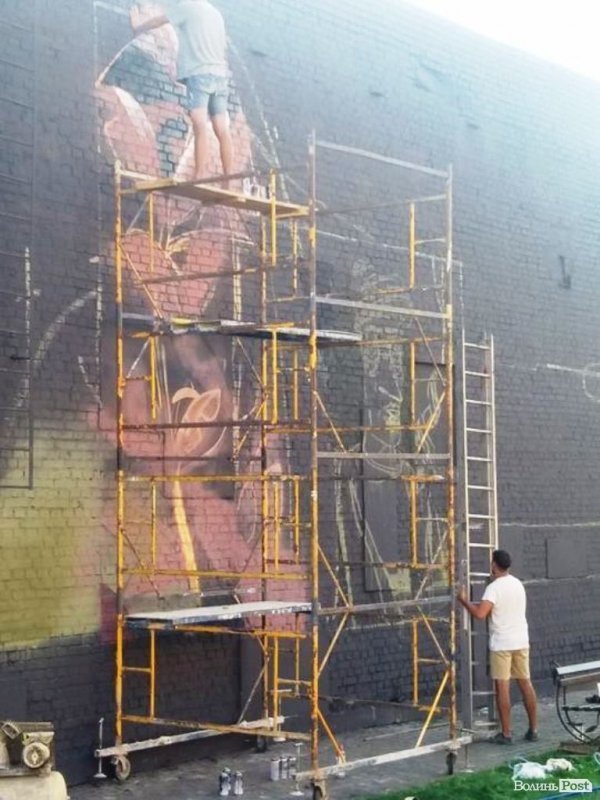 У Луцьку стартував фестиваль урбаністичного мистецтва «ПоліхромА». ФОТО