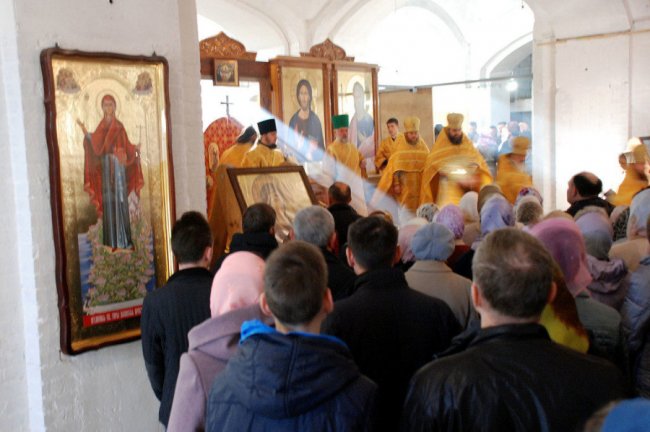 Після ремонту в луцькому соборі УПЦ МП відновили служби. ФОТО