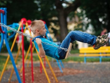 Новий дитмайданчик спровокував сварки у селі під Луцьком