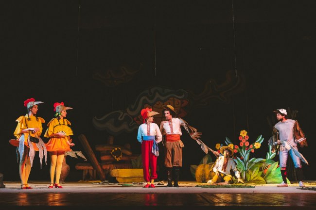 Ми, як дерева, вростаємо корінням у рідну землю: які вистави покажуть у Луцьку 19 – 23 березня